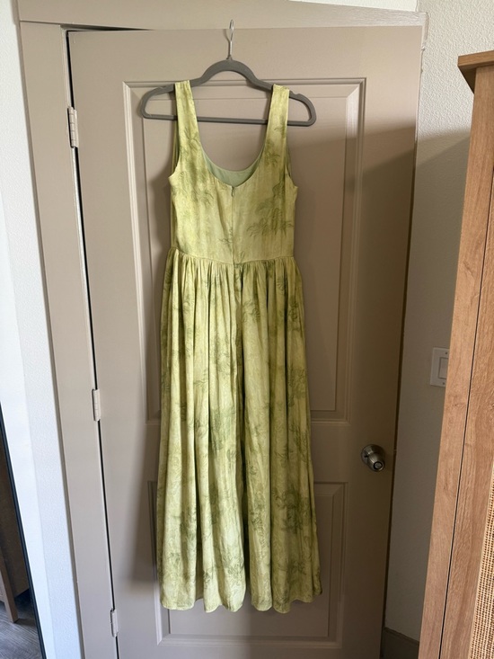 Sleeveless Maxi Dress with Flowing Pleated Skirt - Picture 6 of 6